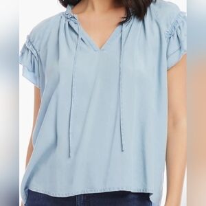 Designer Chambray Karen Kane ruffle sleeve blue top. Gorgeous! NWT!